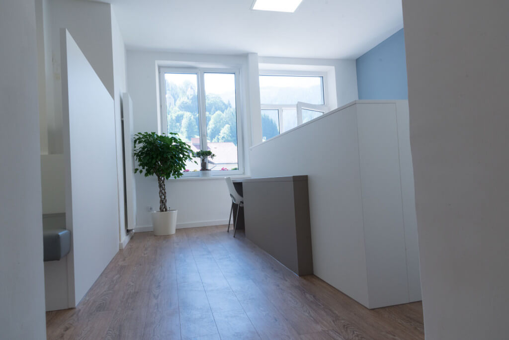 Dr. Uwe Bauer-Schartner